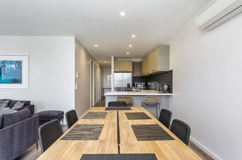 Blairgowrie Apartment 1 - On The Beach - Holiday Find 3