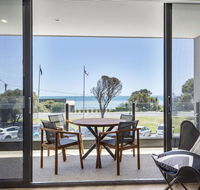 Blairgowrie Apartment 1 - on the beach - Holiday Find