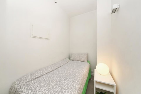 COZY 2BR Suites, FEDERATION SQUARE + FREE Parking - Holiday Find 6