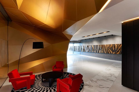 COZY 2BR Suites, FEDERATION SQUARE + FREE Parking - Holiday Find 11