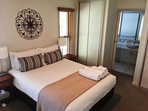 Luxury Abalina Cottages - Holiday Find 31