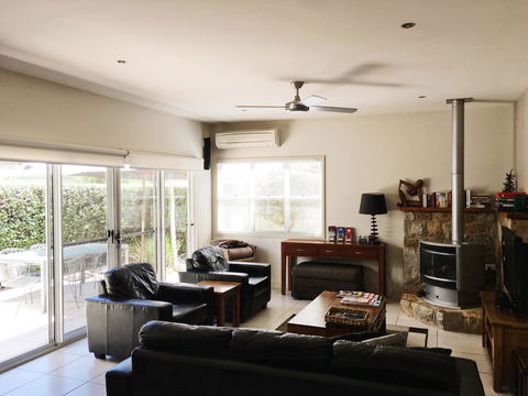 Luxury Abalina Cottages - Holiday Find 6