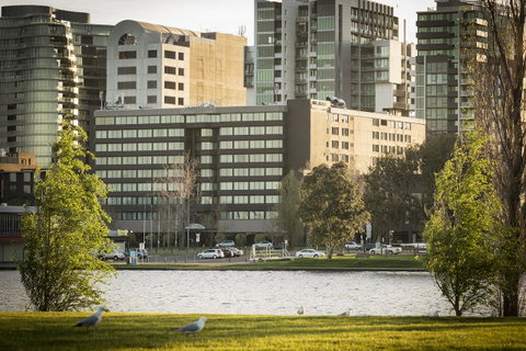Pullman Melbourne Albert Park - Holiday Find 1