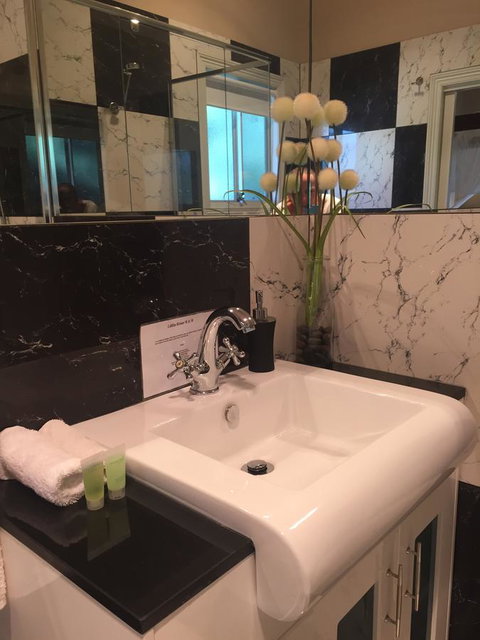 Little River Bed And Breakfast - Holiday Find 21