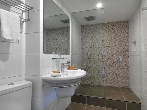 Hotel Grand Chancellor Melbourne - Holiday Find 6