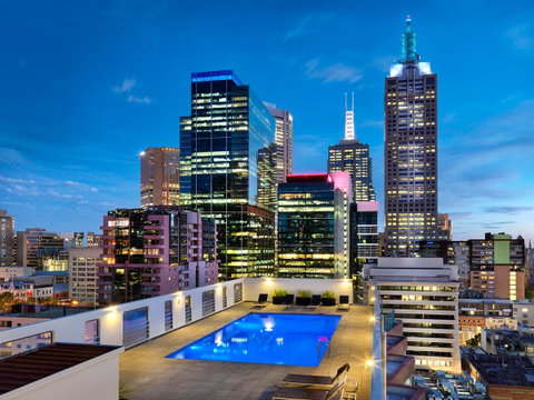 Hotel Grand Chancellor Melbourne - Holiday Find 0