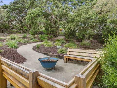 Lansdowne Villa - With Swimming Pool - Holiday Find 13