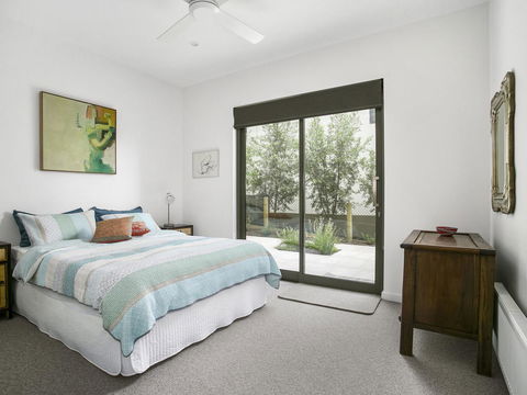 Lansdowne Villa - With Swimming Pool - Holiday Find 9