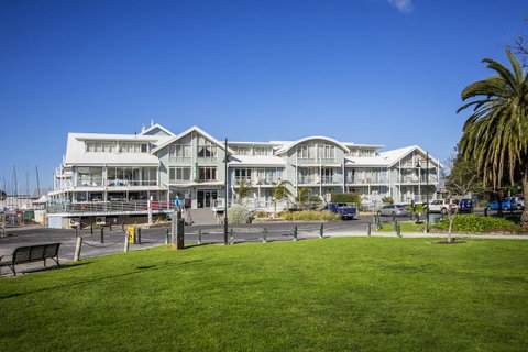 Aligned Corporate Residences Williamstown - Holiday Find 3