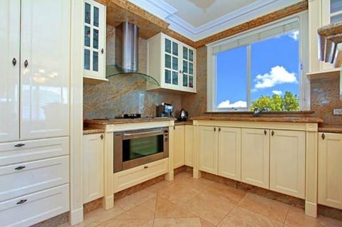 ABC Accommodation - Rosebud - Holiday Find 4