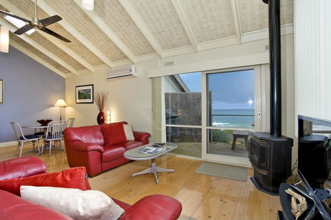 5 Whitecrest Great Ocean Road Resort - Ocean Views - Holiday Find 5