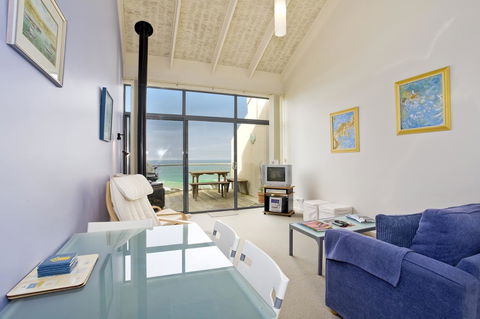 5 Whitecrest Great Ocean Road Resort - Ocean Views - Holiday Find 13