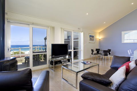 5 Whitecrest Great Ocean Road Resort - Ocean Views - Holiday Find 4