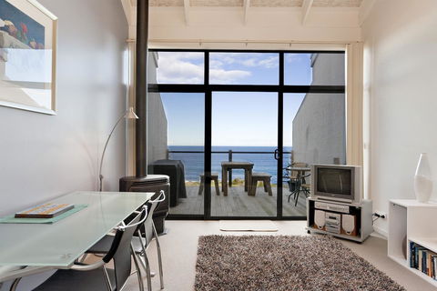 5 Whitecrest Great Ocean Road Resort - Ocean Views - Holiday Find 6