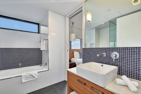 Vue Apartments Geelong - Holiday Find 38
