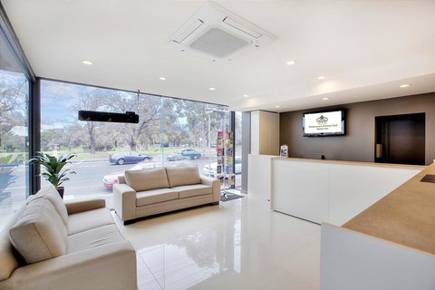 Melbourne's Princes Park Hotel - Holiday Find 2