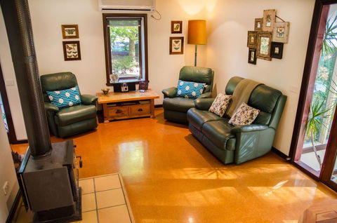 Ashwood Cottages - Holiday Find 11