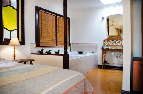 Ashwood Cottages - Holiday Find 13