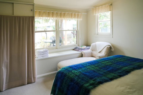 Miss Pym's Cottage - Holiday Find 17