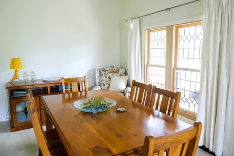 Miss Pym's Cottage - Holiday Find 36