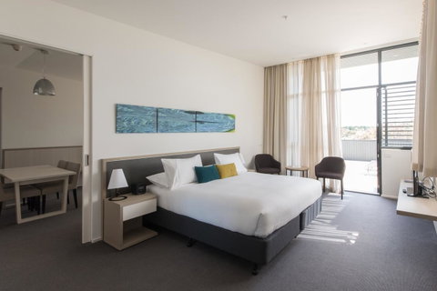 Quarters At Flinders Hotel - Holiday Find 3