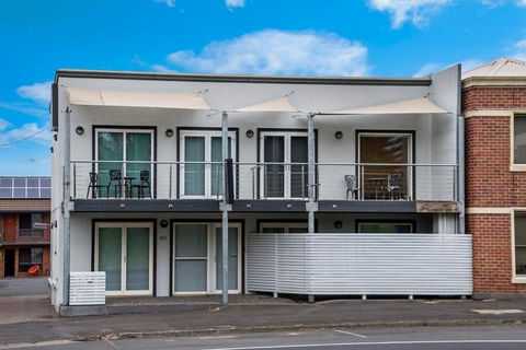 Apartments 521 - Holiday Find 2