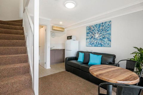 Apartments 521 - Holiday Find 1