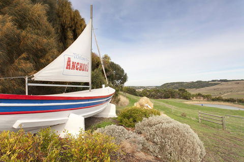 Anchors Port Campbell - Holiday Find 12