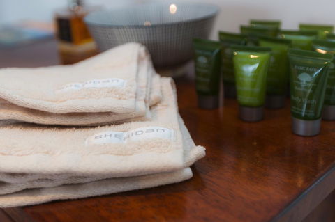 The Waterfront Apartment - Holiday Find 17