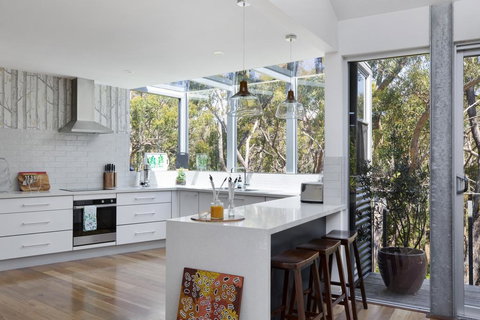 The Bird House - Holiday Find 1