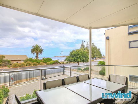 The Block Views Apartments Victor Harbor - Holiday Find 3
