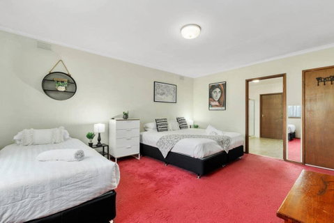The Calzburg Guest Home - Holiday Find 1