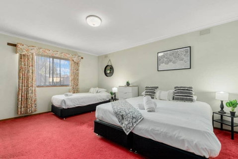 The Calzburg Guest Home - Holiday Find 0