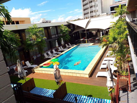 The Cavenagh - Holiday Find 0