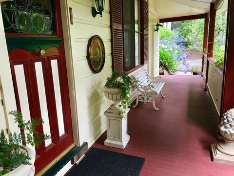 The Chalet Guesthouse And Studio - Holiday Find 0
