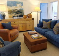 The Dewhurst - Sophisticated Entire CBD Apartment - Holiday Find