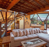 The Dome House - Holiday Find