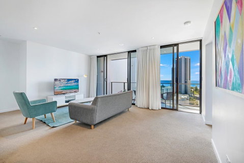 The Eureka Gold Coast Residence On Broadbeach - Holiday Find 2
