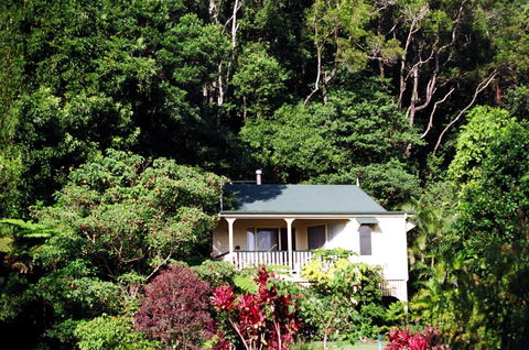 The Falls Montville - Holiday Find 0