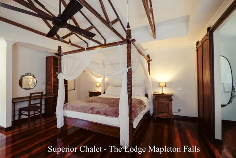 The Lodge Mapleton Falls - Holiday Find 3