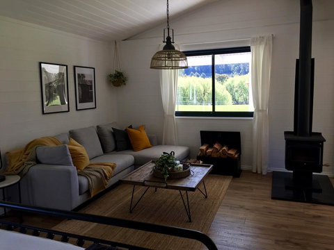 The Retreat - Holiday Find 3