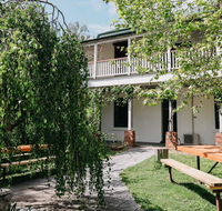 The Robin Hood Inn - Holiday Find