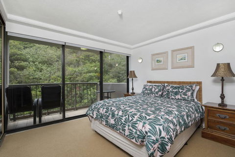 The Rocks Resort, Unit 8G - Holiday Find 2