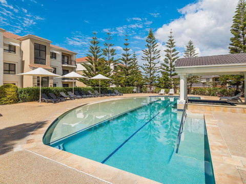 The Sands 60/20 Pacific Parade - Holiday Find 2