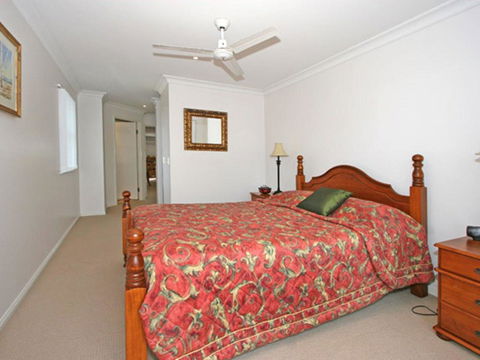 The Sands 60/20 Pacific Parade - Holiday Find 3