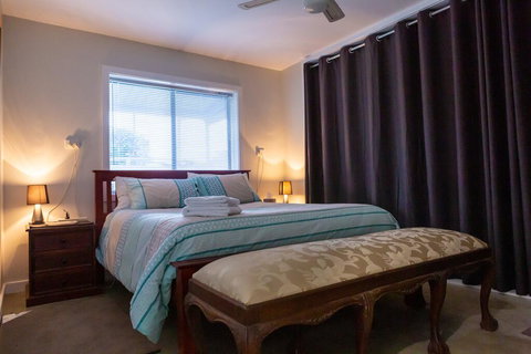 The Shouse - Holiday Find 2