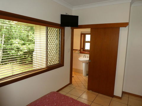 The Summit Rainforest Retreat - Holiday Find 3
