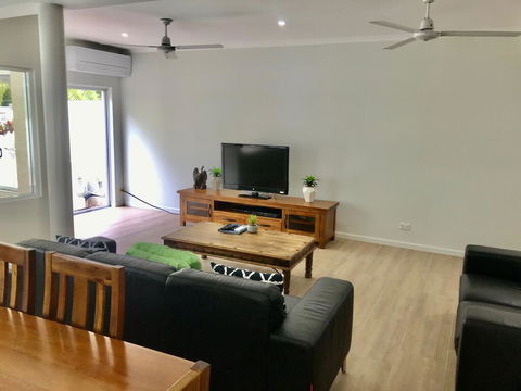 The Villas Palm Cove - Holiday Find 3