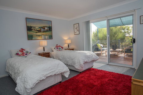 The White House - Holiday Find 1