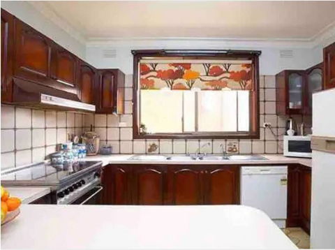 Thomastown Antique House Room 1 - Holiday Find 1